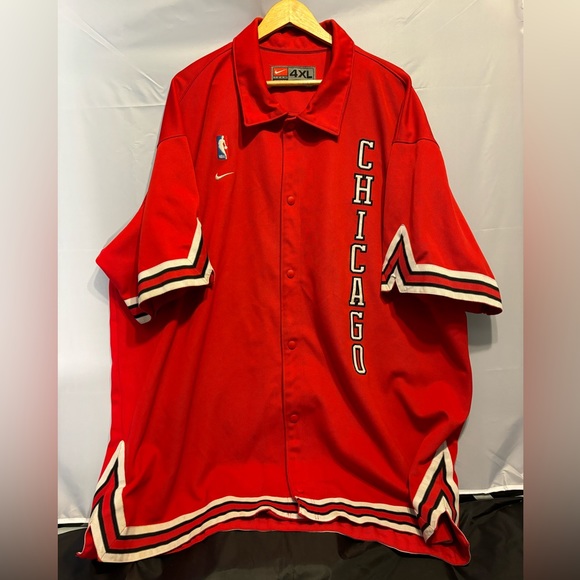 Nike NBA Chicago Bulls Red Windy City Game Warm-Up Shooting Jacket Size 4XL - Picture 1 of 9